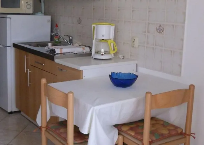 아파트 Katja Mit Balkon By Interhome