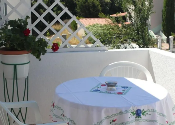 Katja Mit Balkon By Interhome Banjole